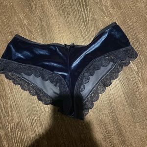 NWOT Victoria’s Secret bottoms